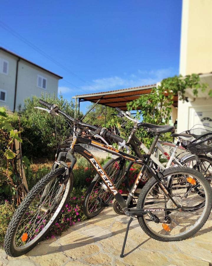 Apartments Barisic Hrvatskih Zrtava 404 Seget Vranjica Τρογκίρ Εξωτερικό φωτογραφία