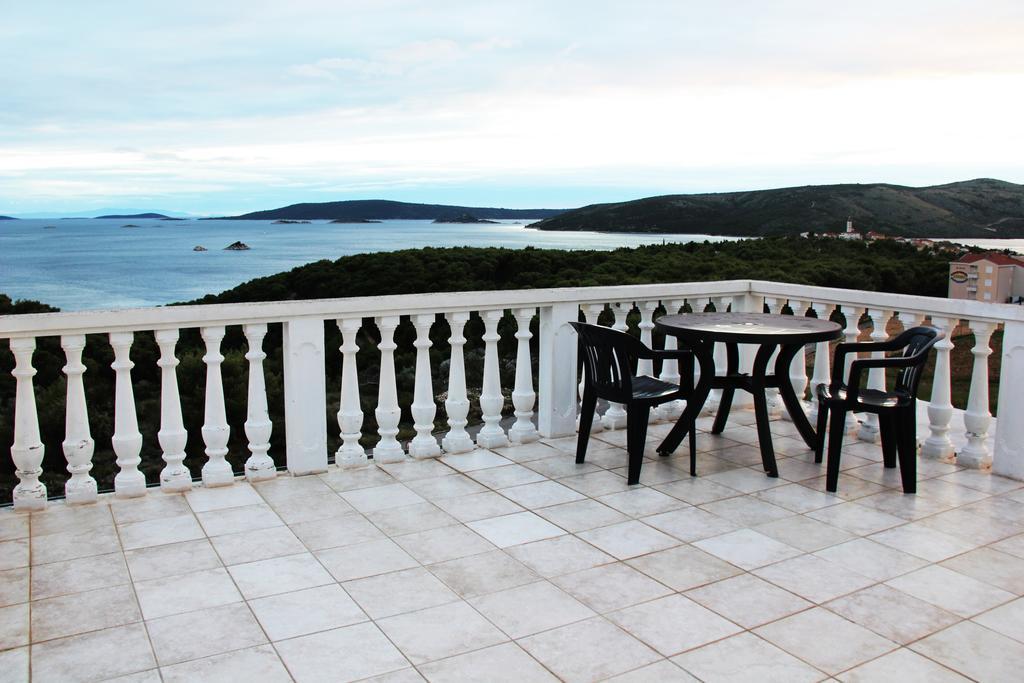 Apartments Barisic Hrvatskih Zrtava 404 Seget Vranjica Τρογκίρ Δωμάτιο φωτογραφία