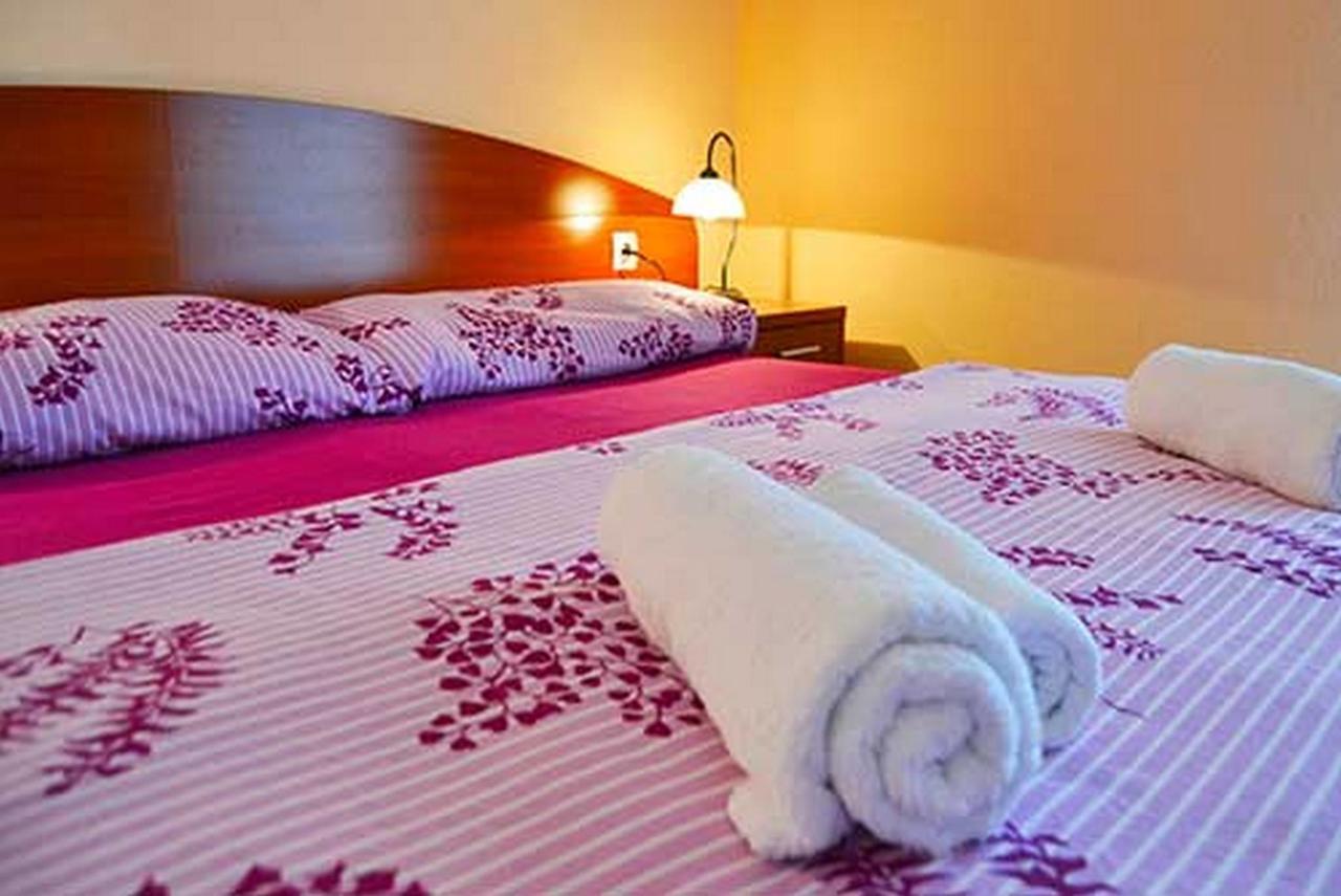 Apartments Barisic Hrvatskih Zrtava 404 Seget Vranjica Τρογκίρ Εξωτερικό φωτογραφία