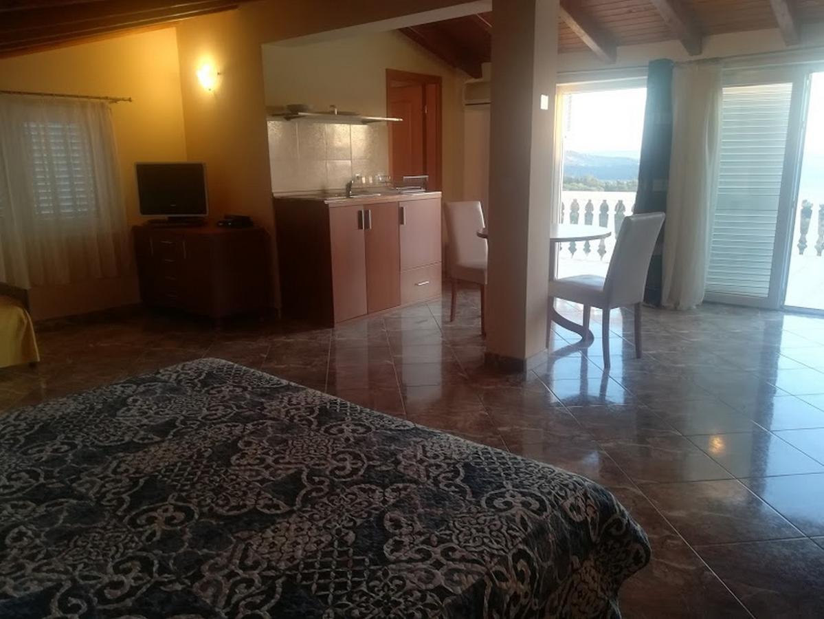 Apartments Barisic Hrvatskih Zrtava 404 Seget Vranjica Τρογκίρ Εξωτερικό φωτογραφία