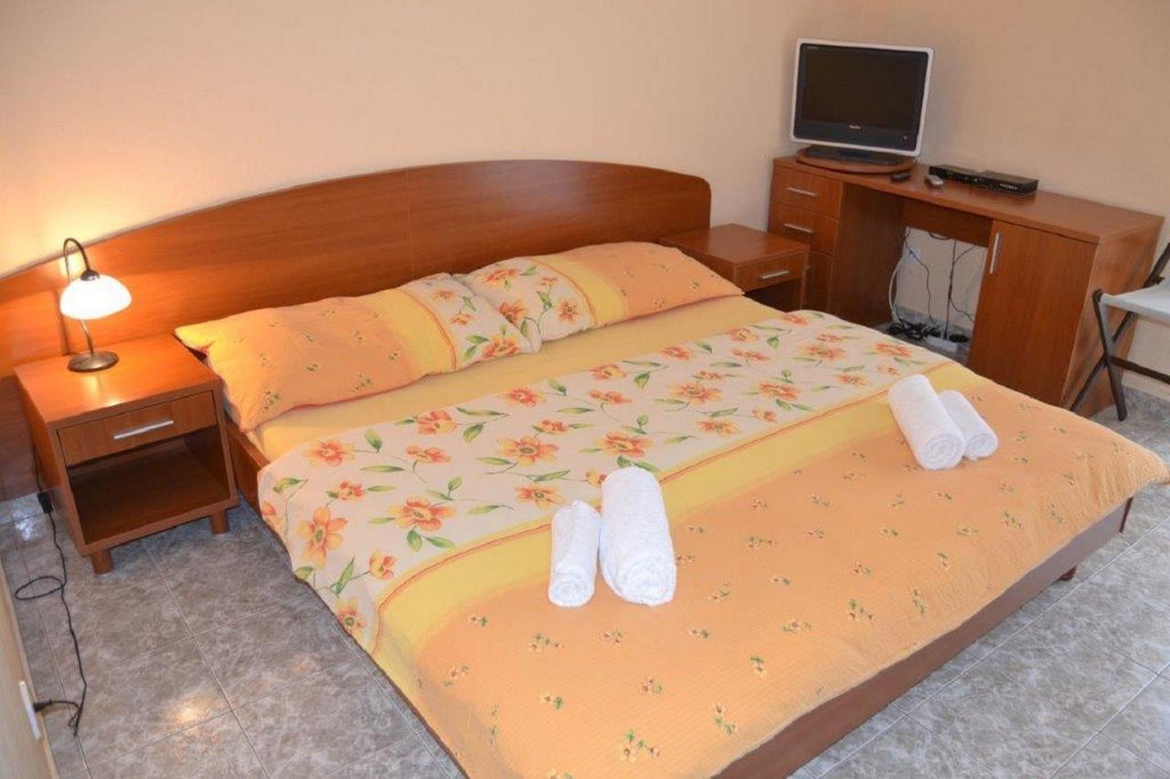 Apartments Barisic Hrvatskih Zrtava 404 Seget Vranjica Τρογκίρ Εξωτερικό φωτογραφία